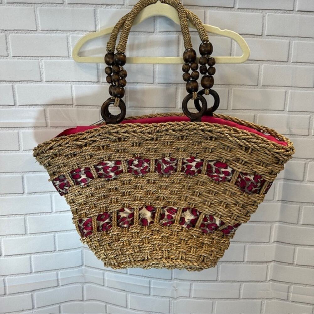 Pritzi gloves Large brown tan basket woven purse with magenta purple belt detail